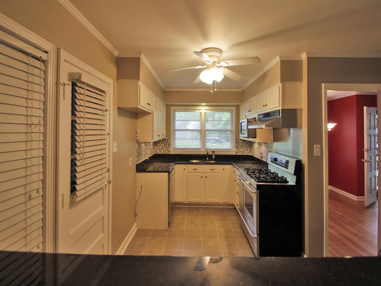 66 Fernway Road Memphis, TN 38117 - Photo 10 of 20