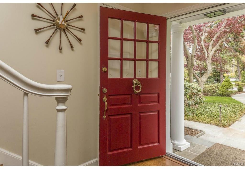 16 Sycamore Street Bronxville, NY 10708 - Photo 3 of 24