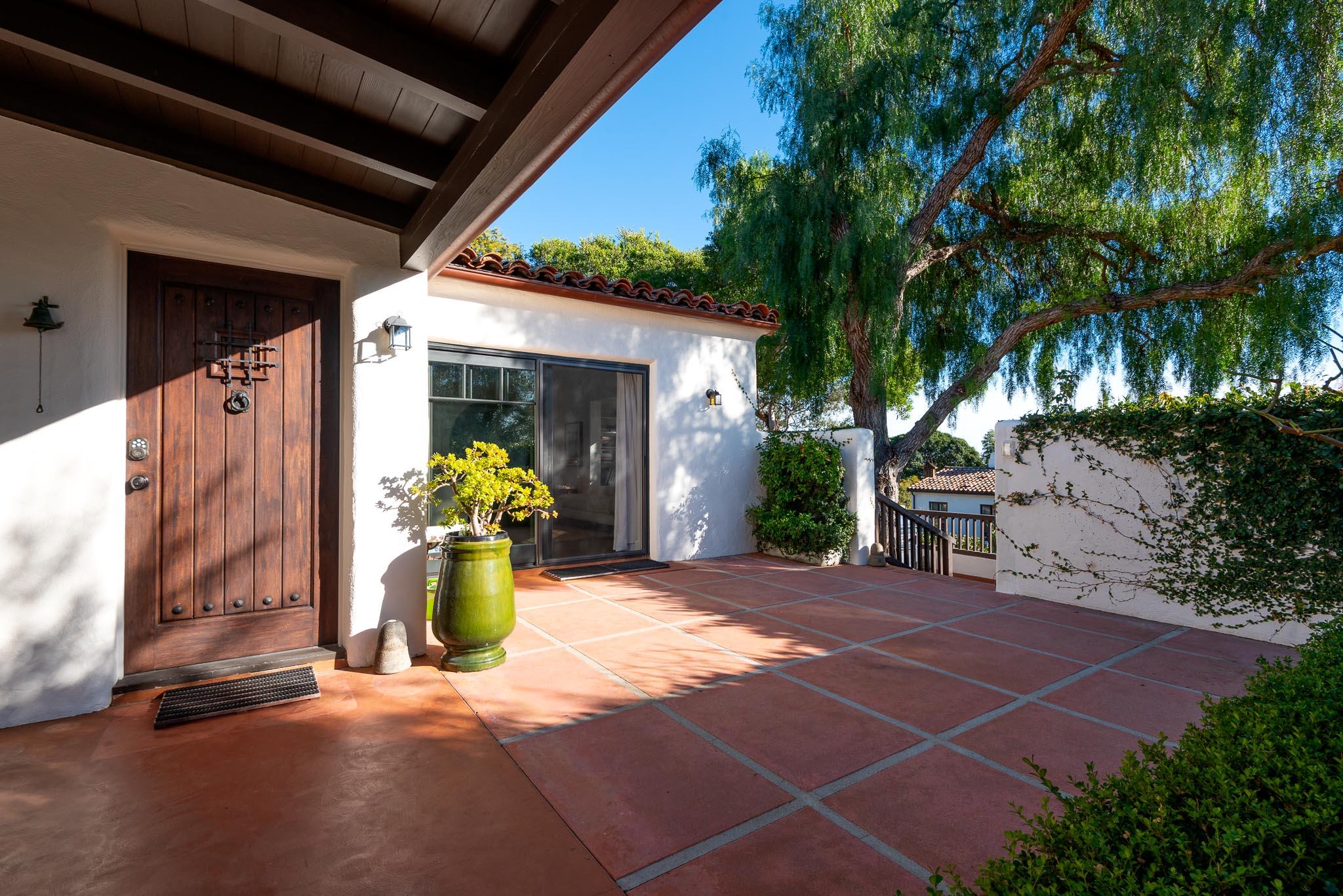 1800 El Encanto Road, Unit A Santa Barbara, CA 93103 - Photo 4 of 15 CourtYard