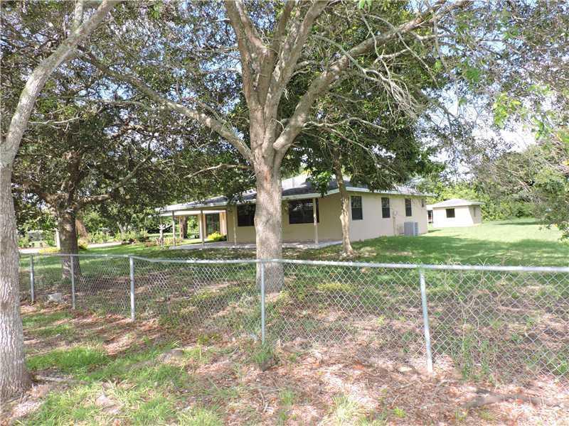 24430 Southwest 157th Avenue Homestead, FL 33031 - Photo 11 of 29