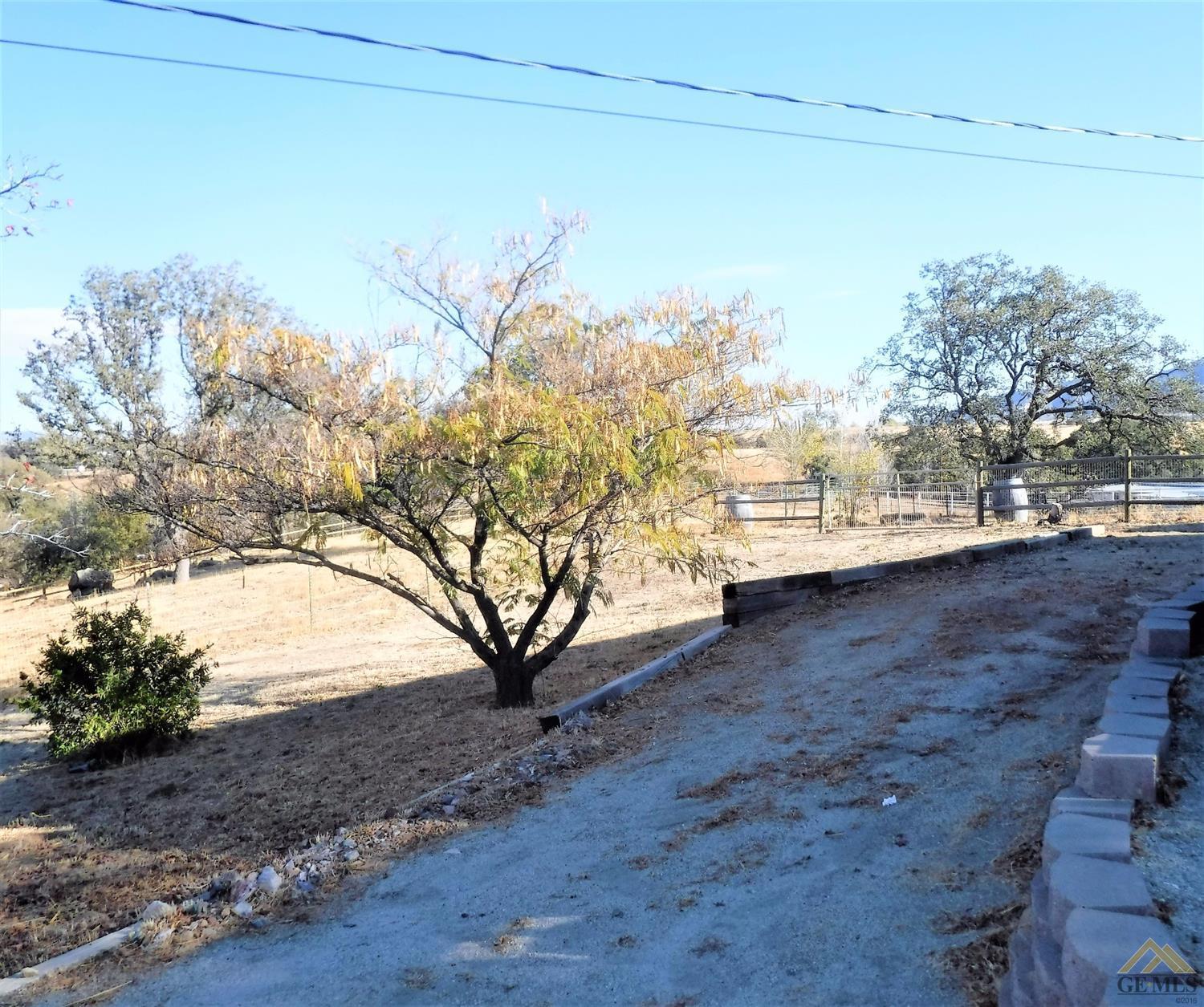 20928 Ridgeway Drive Tehachapi, CA 93561 - Photo 23 of 25