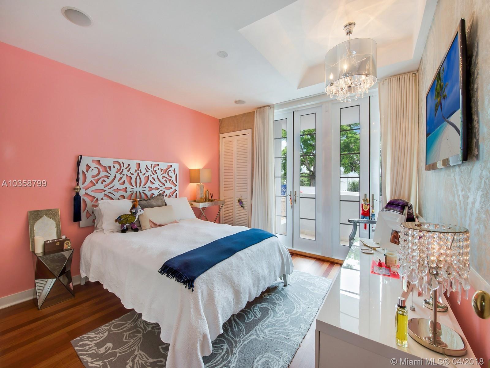 1020 Hardee Road Coral Gables, FL 33146 - Photo 14 of 18 Gallery Image 14