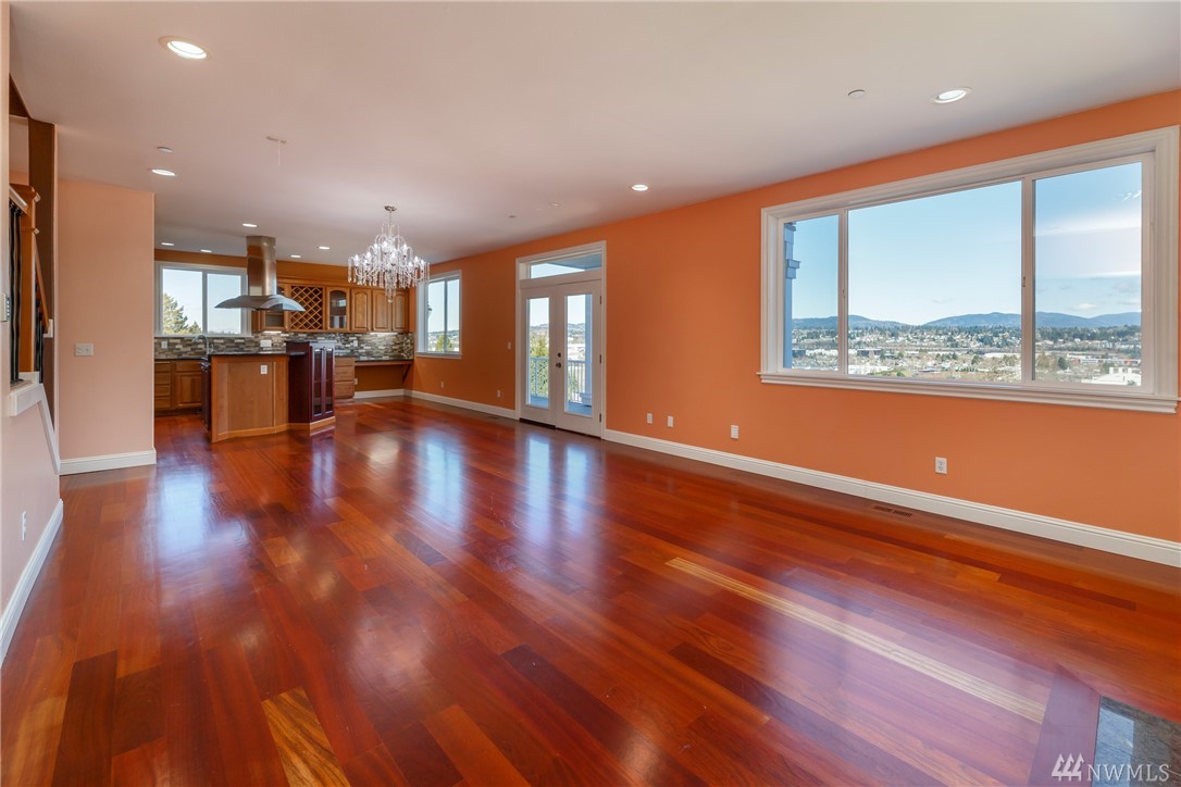 330 Lind Avenue Northwest Renton, WA 98057 - Photo 14 of 36