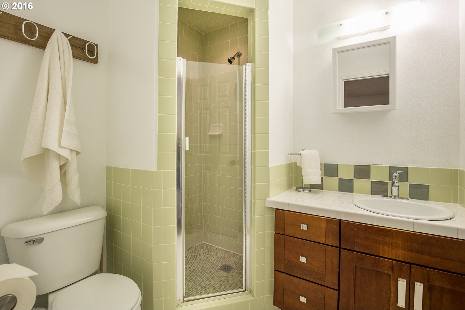 2689 Southwest Spring Garden Street Portland, OR 97219 - Photo 17 of 20 Gallery Image 17