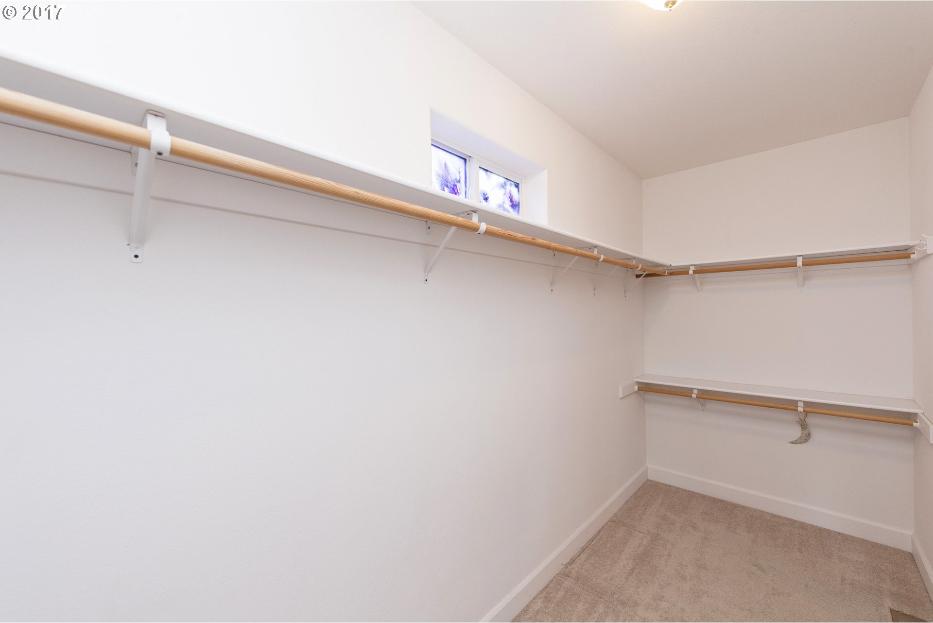 819 Henderson Road Hood River, OR 97031 - Photo 28 of 32 Gallery Image 28