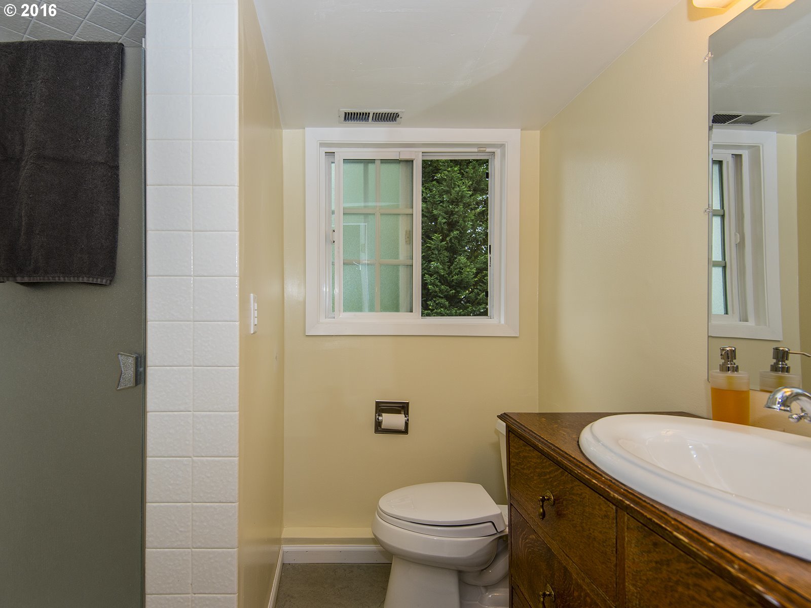 9210 Southwest Jamieson Road Beaverton, OR 97005 - Photo 13 of 28 Gallery Image 13