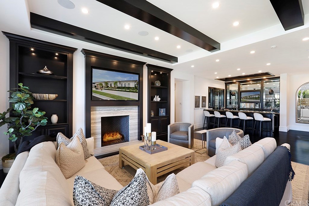 4521 Roxbury Road Corona del Mar, CA 92625 - Photo 12 of 40