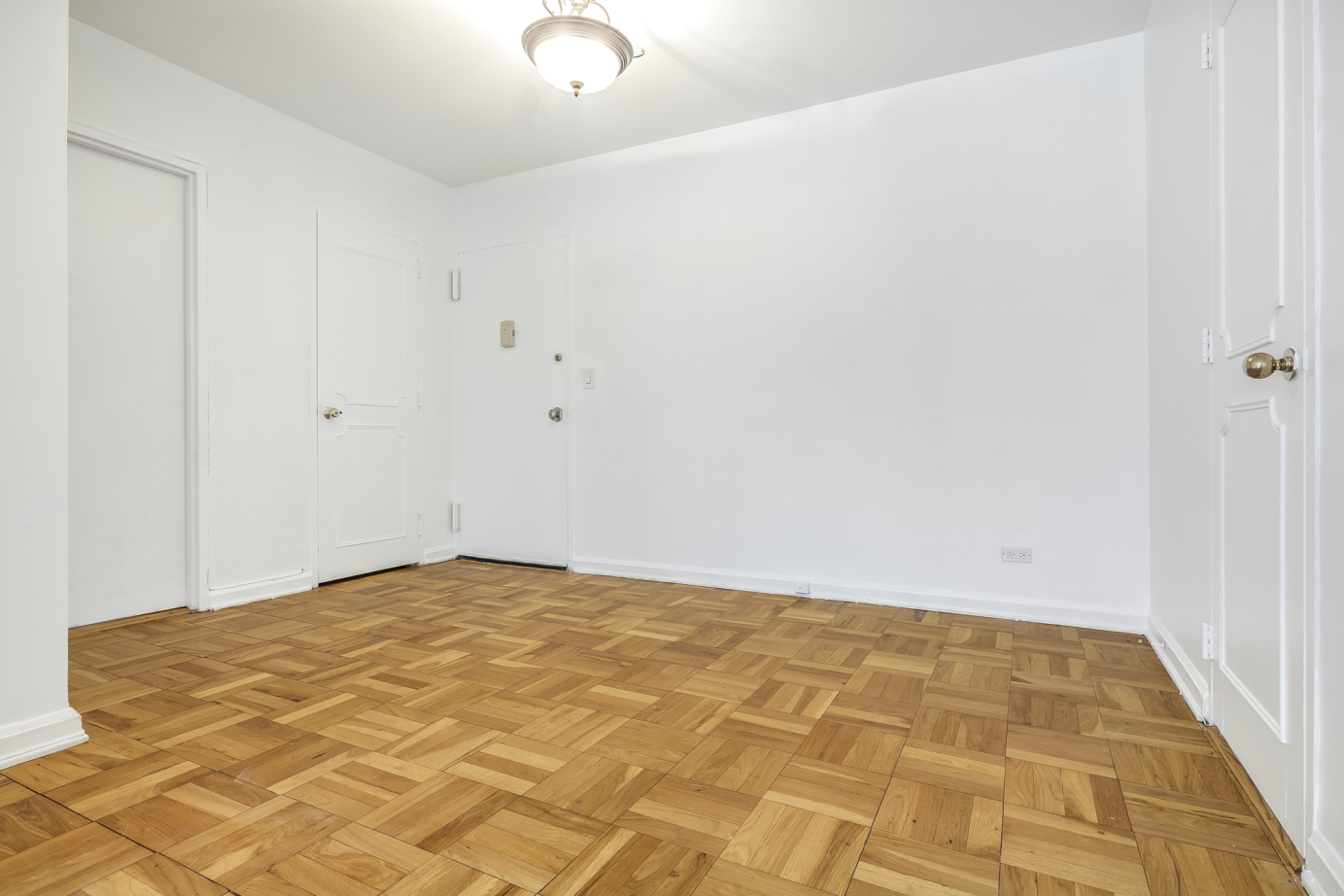 166 East 63rd Street, Unit 2F Manhattan, NY 10065 - Photo 5 of 10
