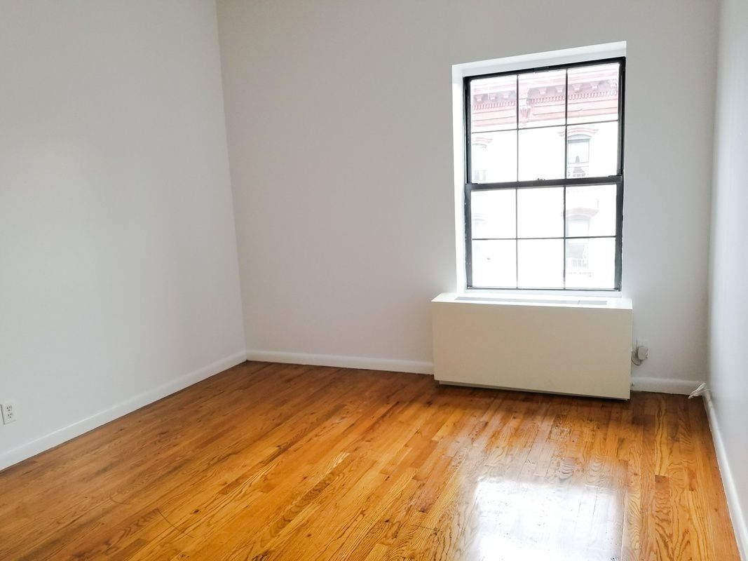142 North 5th Street, Unit 4R Brooklyn, NY 11211 - Photo 6 of 10