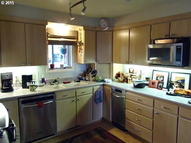 1383 Weaver Road Myrtle Creek, OR 97457 - Photo 7 of 16