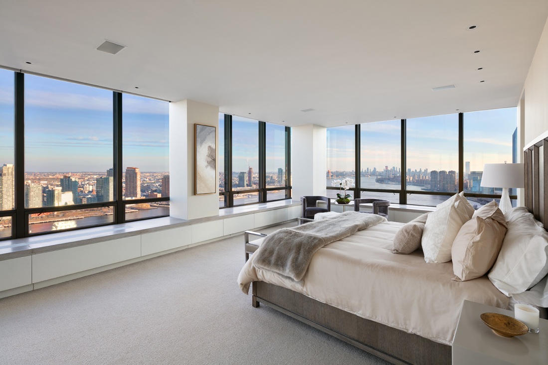 870 United Nations Plaza, Unit PH37E/38E Manhattan, NY 10017 - Photo 7 of 21