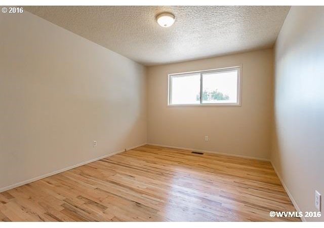 1750 Umpqua Road Woodburn, OR 97071 - Photo 16 of 25 Gallery Image 16