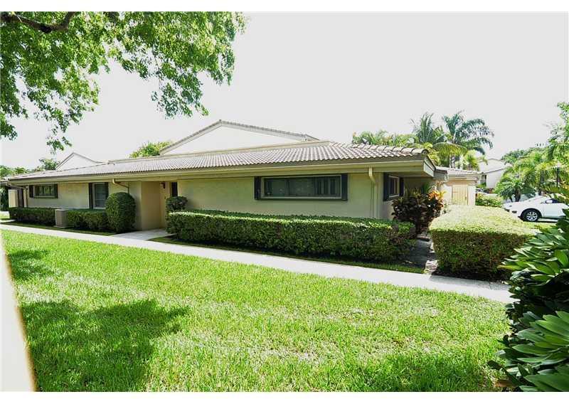 Emerald Hills Hollywood, FL 33021 - Photo 4 of 30