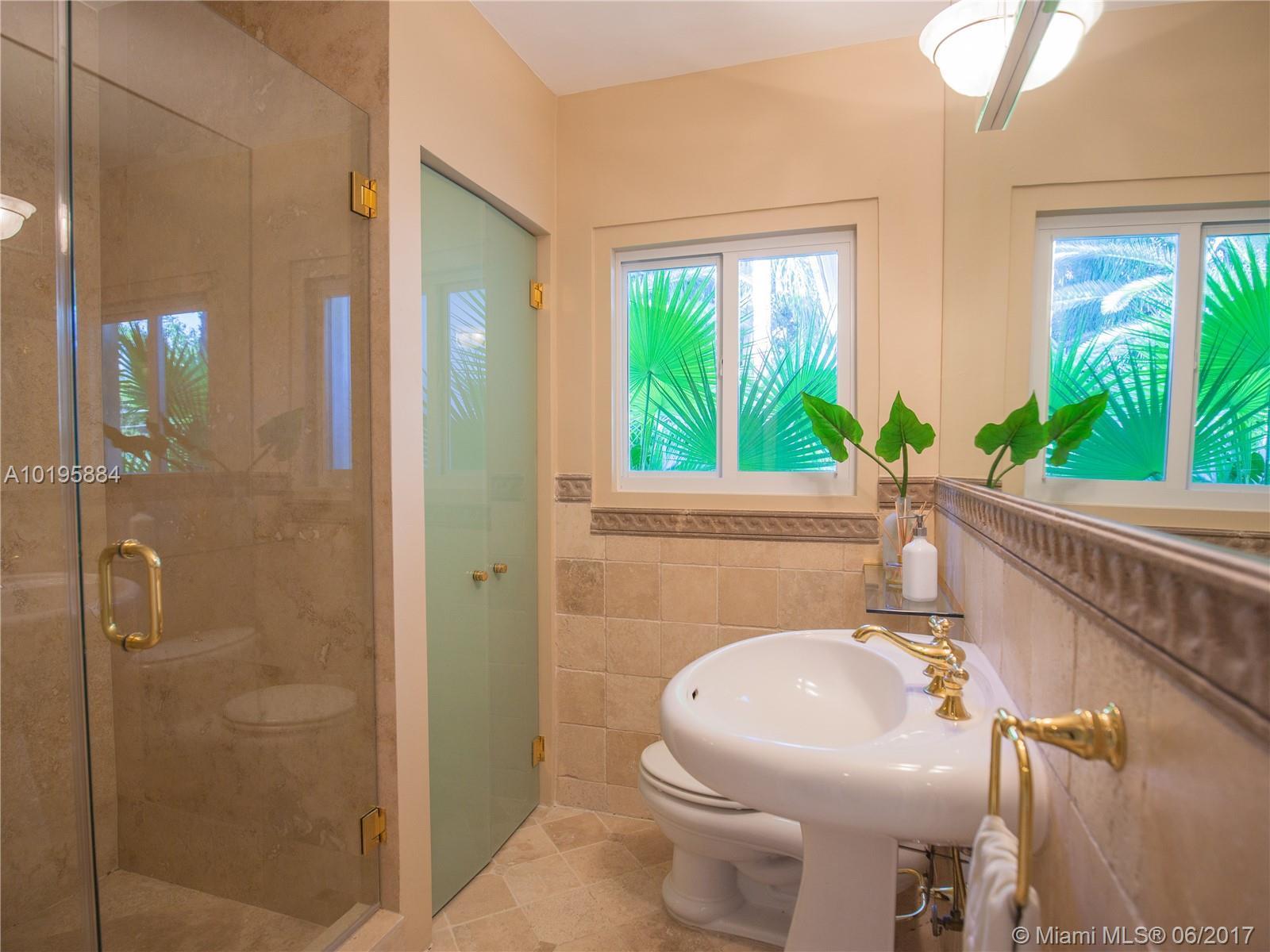 650 Lake Road Miami, FL 33137 - Photo 21 of 41