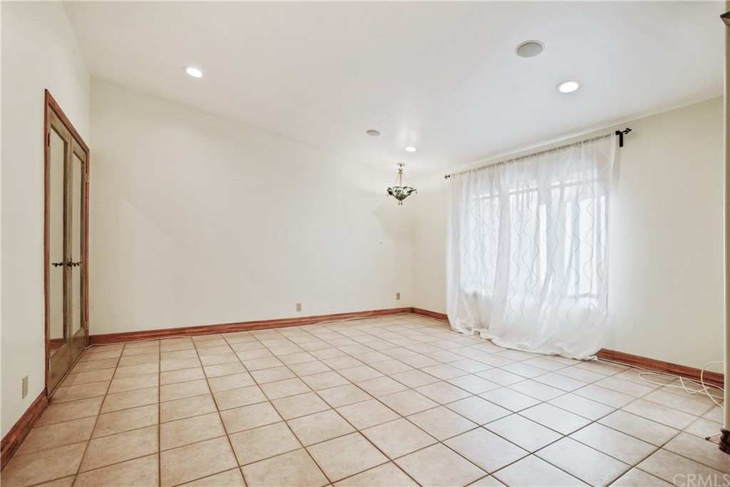 2380 Roscomare Road Los Angeles, CA 90077 - Photo 36 of 51