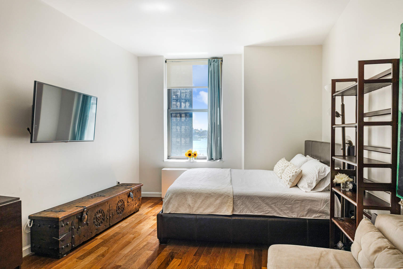 1 Wall Street Court, Unit 702 Manhattan, NY 10005 - Photo 1 of 13