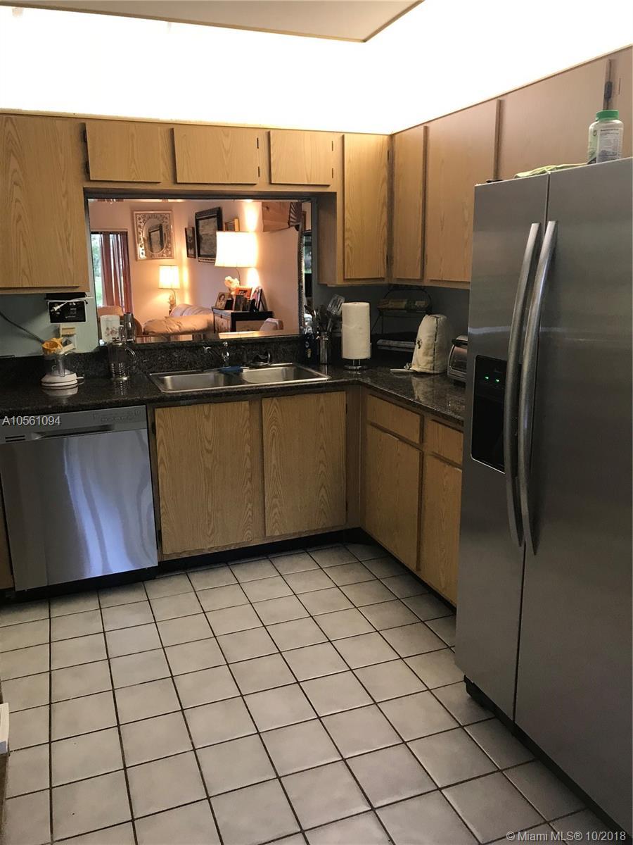 657 Racquet Club Road, Unit 5 Weston, FL 33326 - Photo 4 of 14