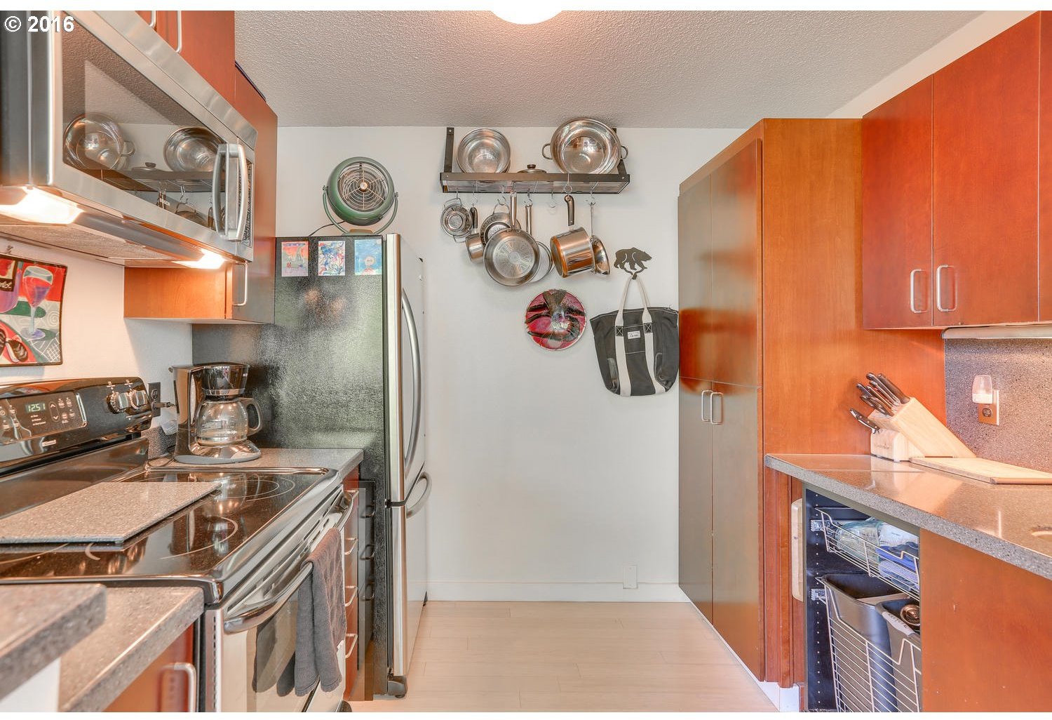 2020 Southwest Main Street, Unit 402 Portland, OR 97205 - Photo 10 of 29