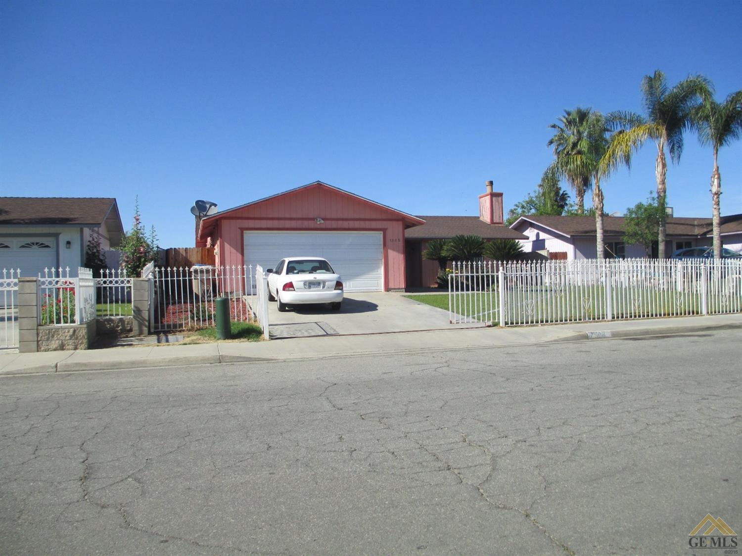 7508 Segrue Road Lamont, CA 93241 - Photo 2 of 16