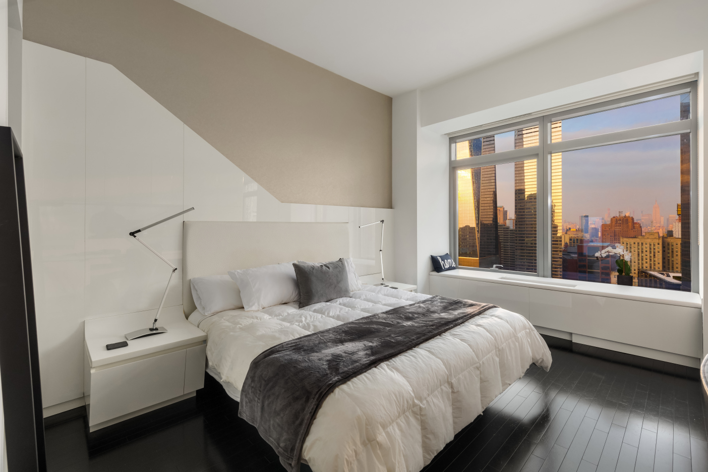 123 Washington Street, Unit 30th Floor Manhattan, NY 10006 - Photo 2 of 13