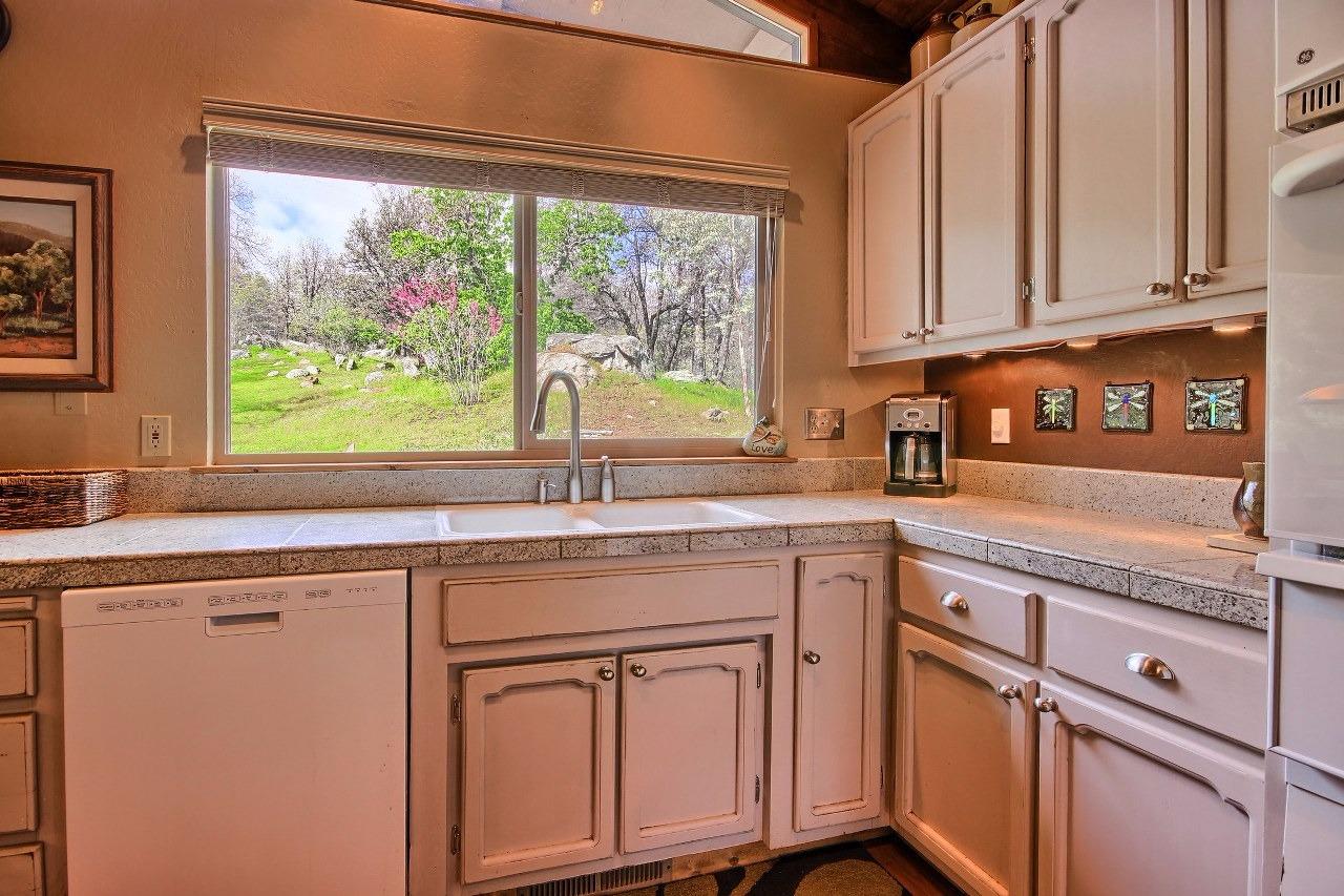 4917 Jacobs Road Mariposa, CA 95338 - Photo 14 of 50 Gallery Image 14