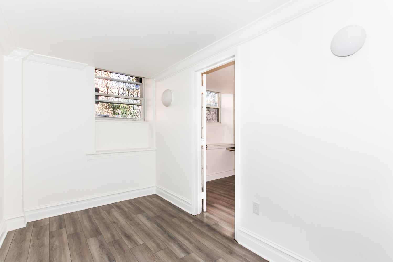 198 6th Avenue, Unit 1 Manhattan, NY 10013 - Photo 8 of 13