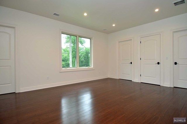 17 Stone Ledge Road Upper Saddle River, NJ 07458 - Photo 20 of 25