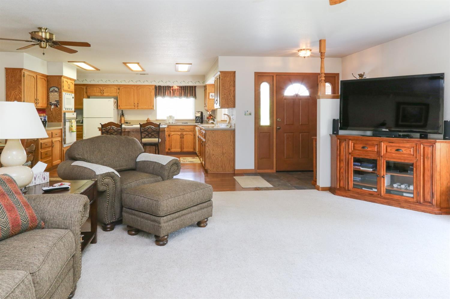 6433 Big Oak Road Sanger, CA 93657 - Photo 19 of 52 Gallery Image 19