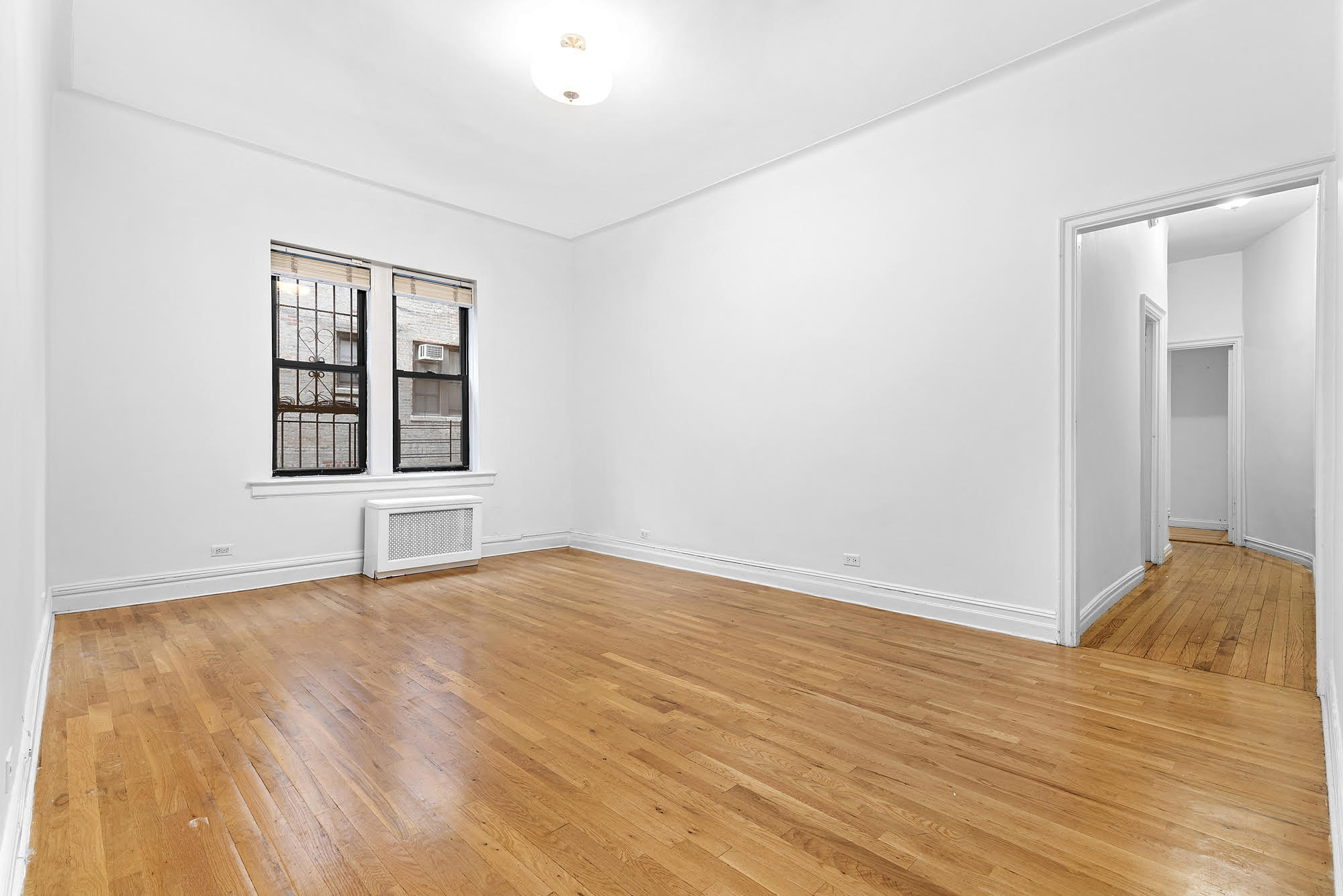181 East 93rd Street, Unit 1F Manhattan, NY 10128 - Photo 3 of 10