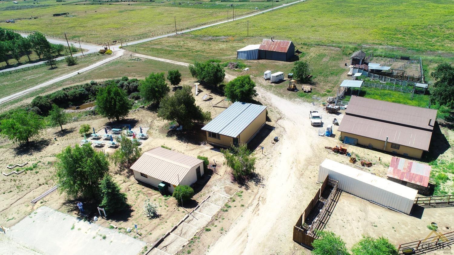 28101 Giraudo Road Tehachapi, CA 93561 - Photo 2 of 40 Gallery Image 2