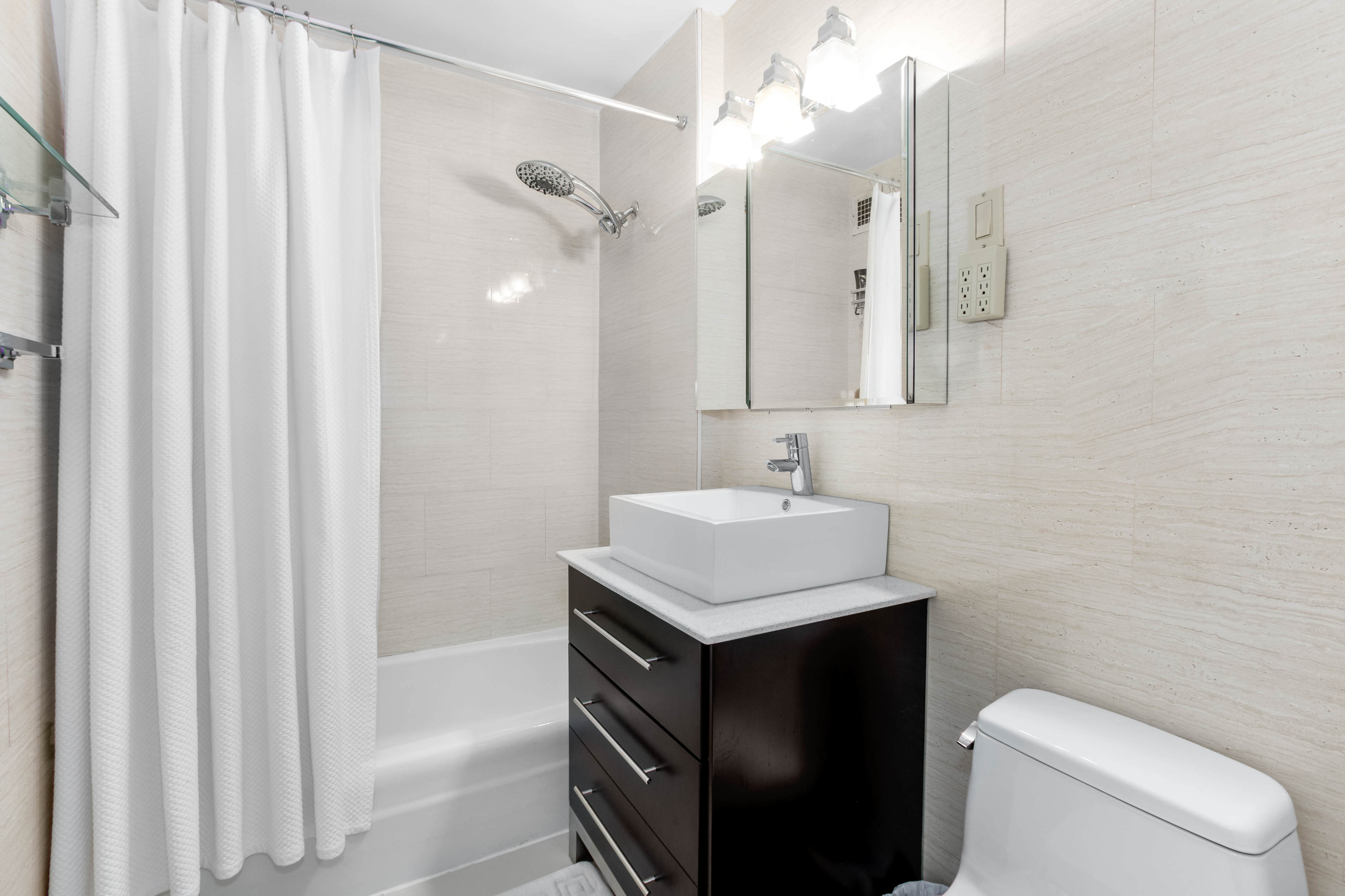 85 8th Avenue, Unit 2E Manhattan, NY 10011 - Photo 5 of 7