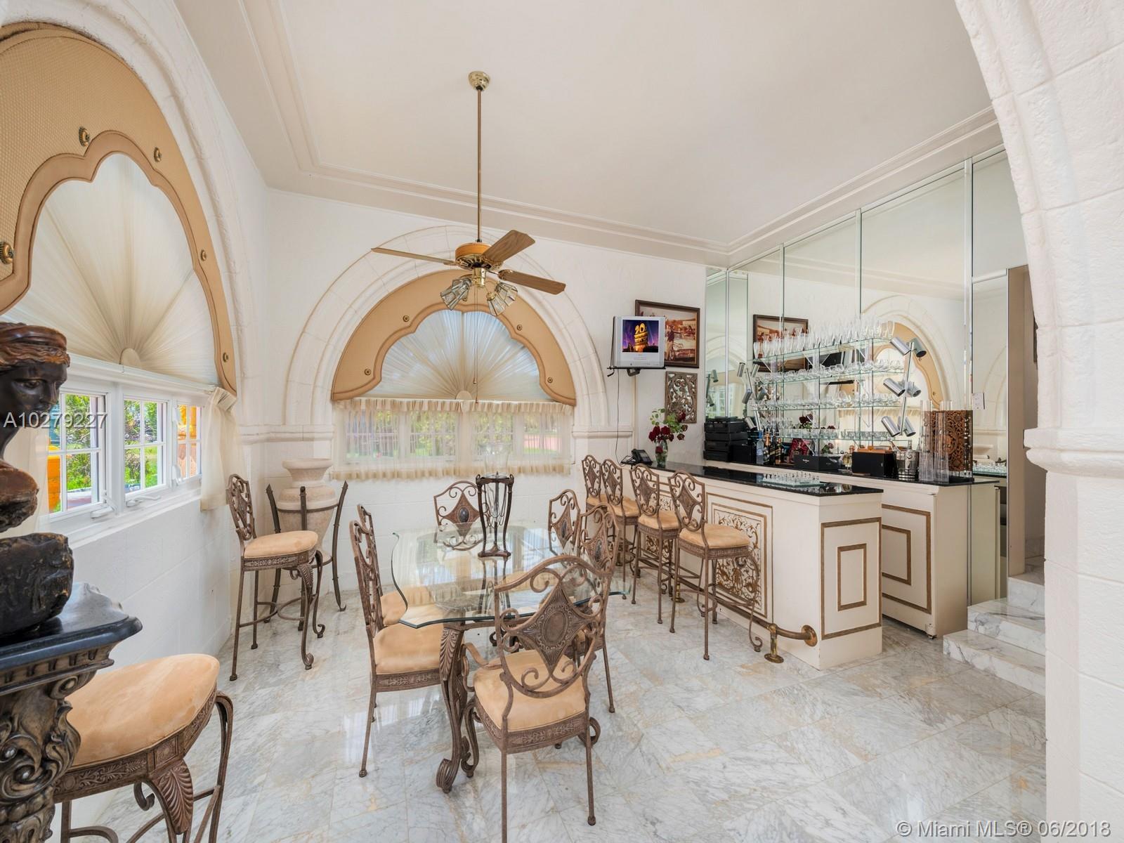 5011 Pine Tree Drive Miami Beach, FL 33140 - Photo 32 of 40