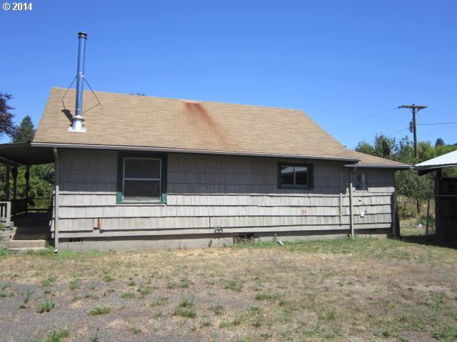 1111 Curtin Road Cottage Grove, OR 97424 - Photo 3 of 15