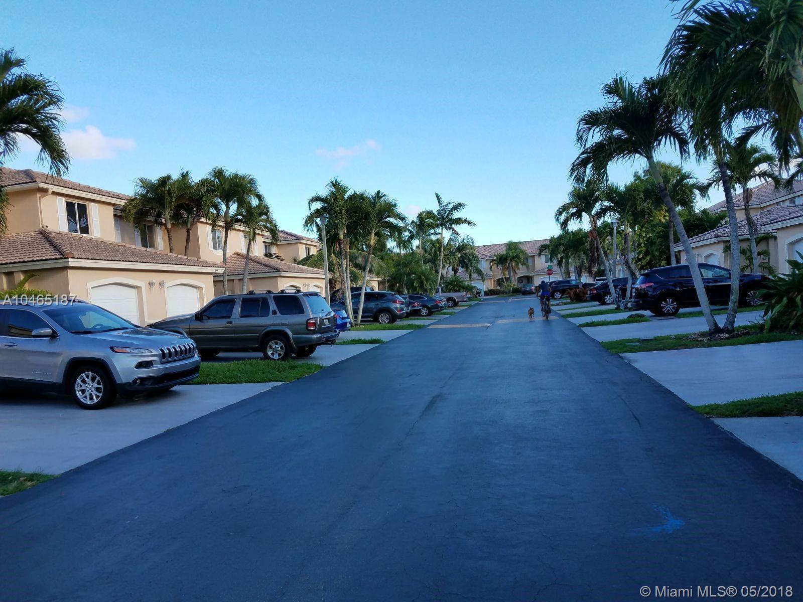 7404 Southwest 162nd Place Miami, FL 33193 - Photo 7 of 49 Gallery Image 7