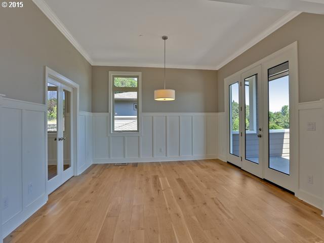 301 Northwest Meridian Ridge Court Portland, OR 97210 - Photo 4 of 15