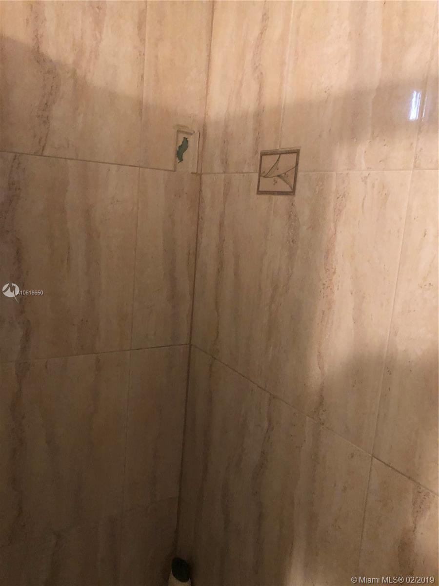 40 Sutton Road West Park, FL 33023 - Photo 15 of 32 Gallery Image 15